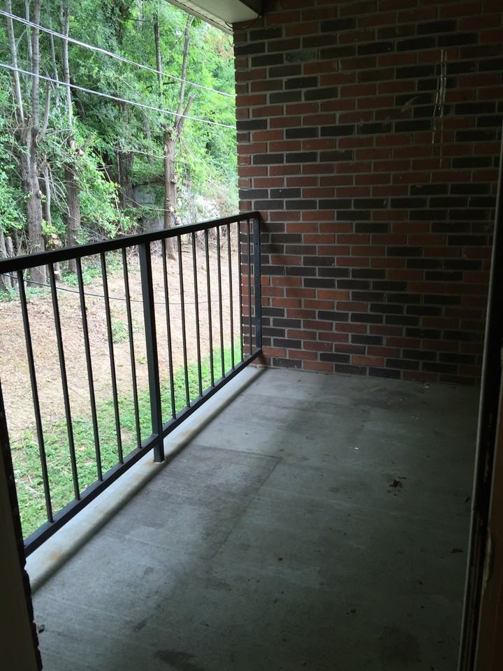916 N Main St #1 - Photo 6 of 10