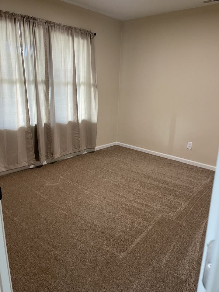 2528 E Virginia Beach Blvd #NA - Photo 3 of 12