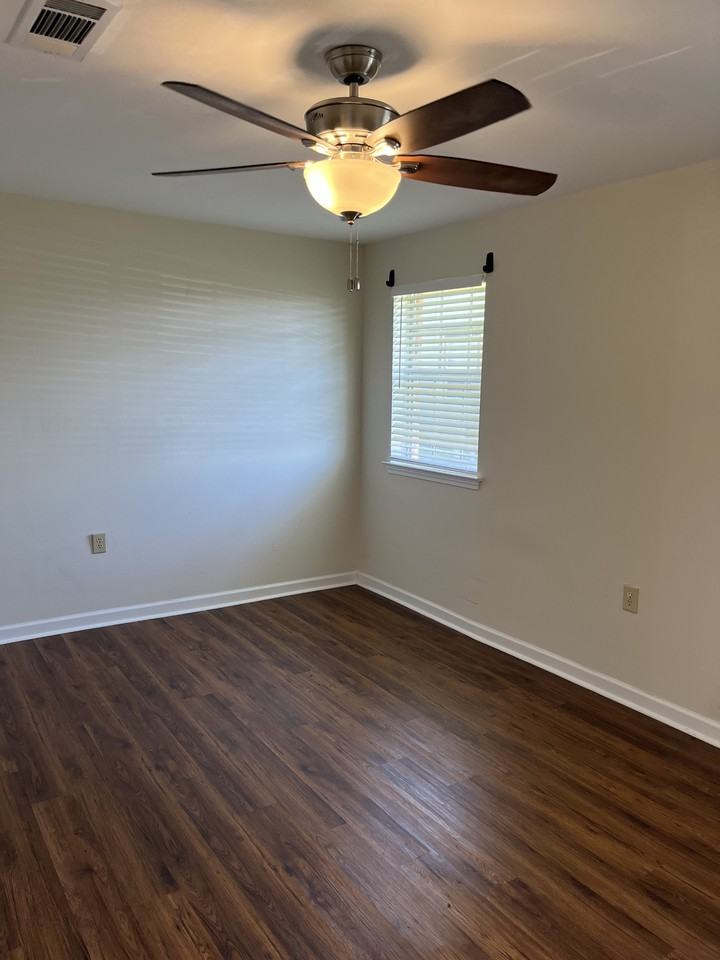 4516 Pontchartrain Dr #A - Photo 5 of 9