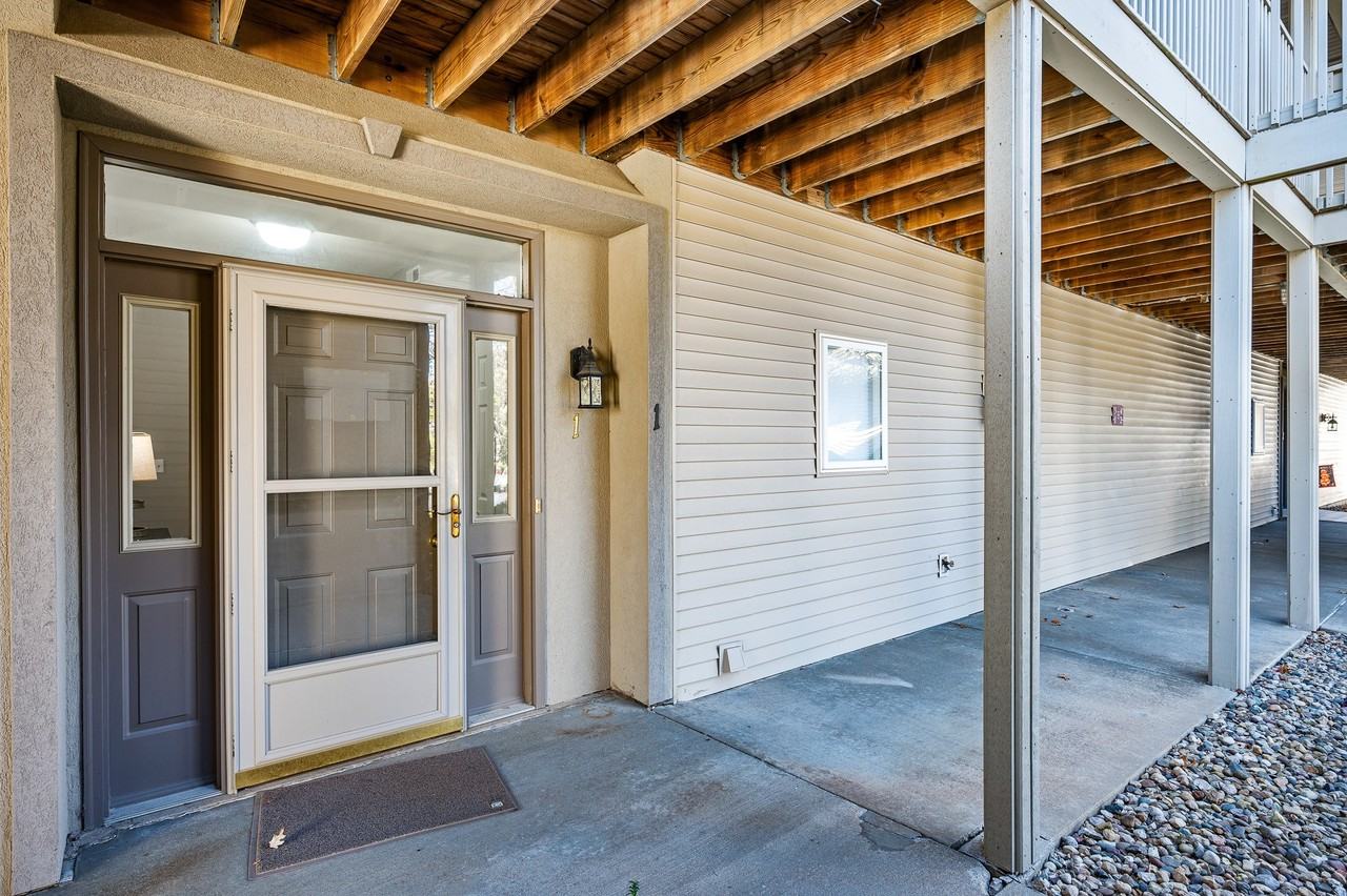 7323 N Villa Lake Dr #1 - Photo 2 of 24