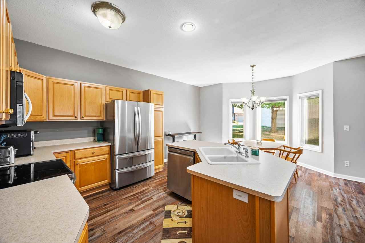 7323 N Villa Lake Dr #1 - Photo 4 of 24