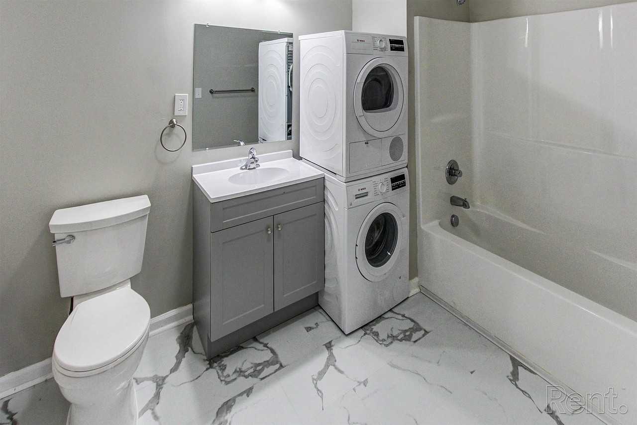 Columbia Woods Apartments - Photo 7 of 25