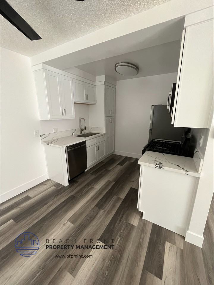 4028 W. 137th St. - Photo 3 of 12