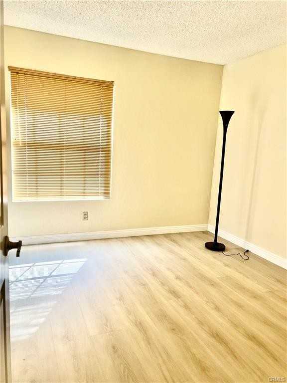 9211 Fairmont Ln - Photo 2 of 6