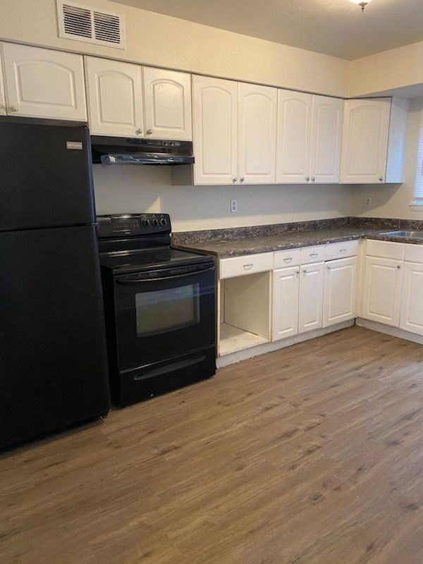 122 Spruance Rd ##Ph - Photo 3 of 10