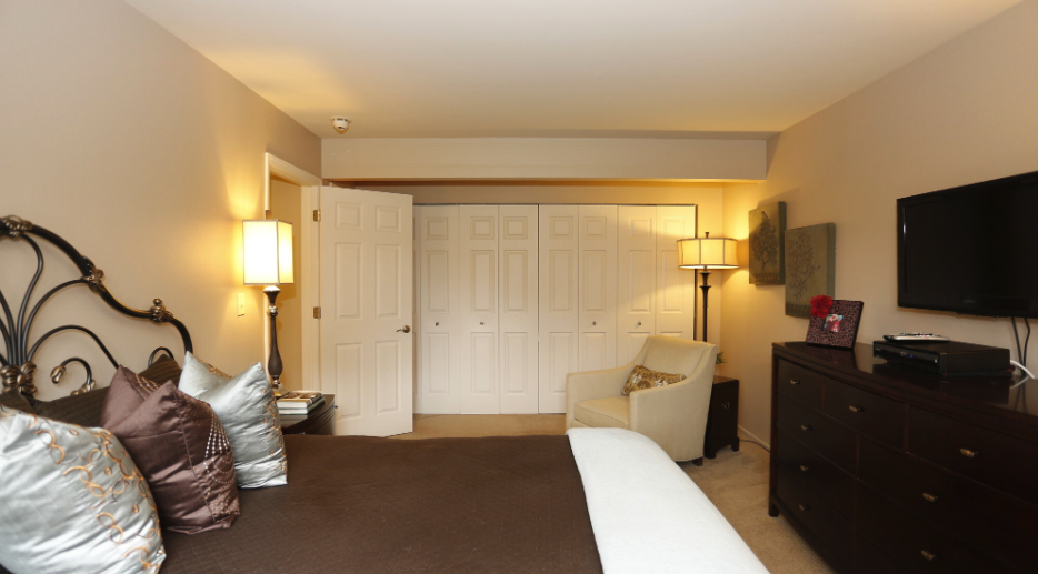 Courts of Williamsburg - Photo 5 of 25