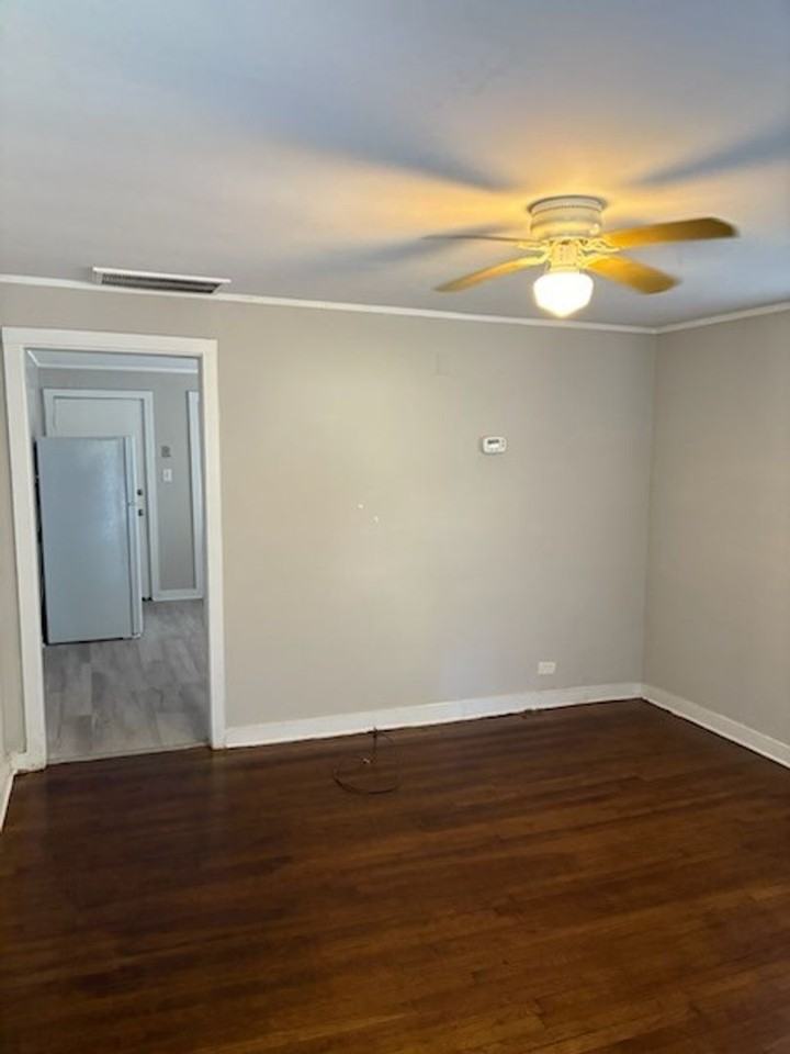 3036 Leroy St - Photo 5 of 5