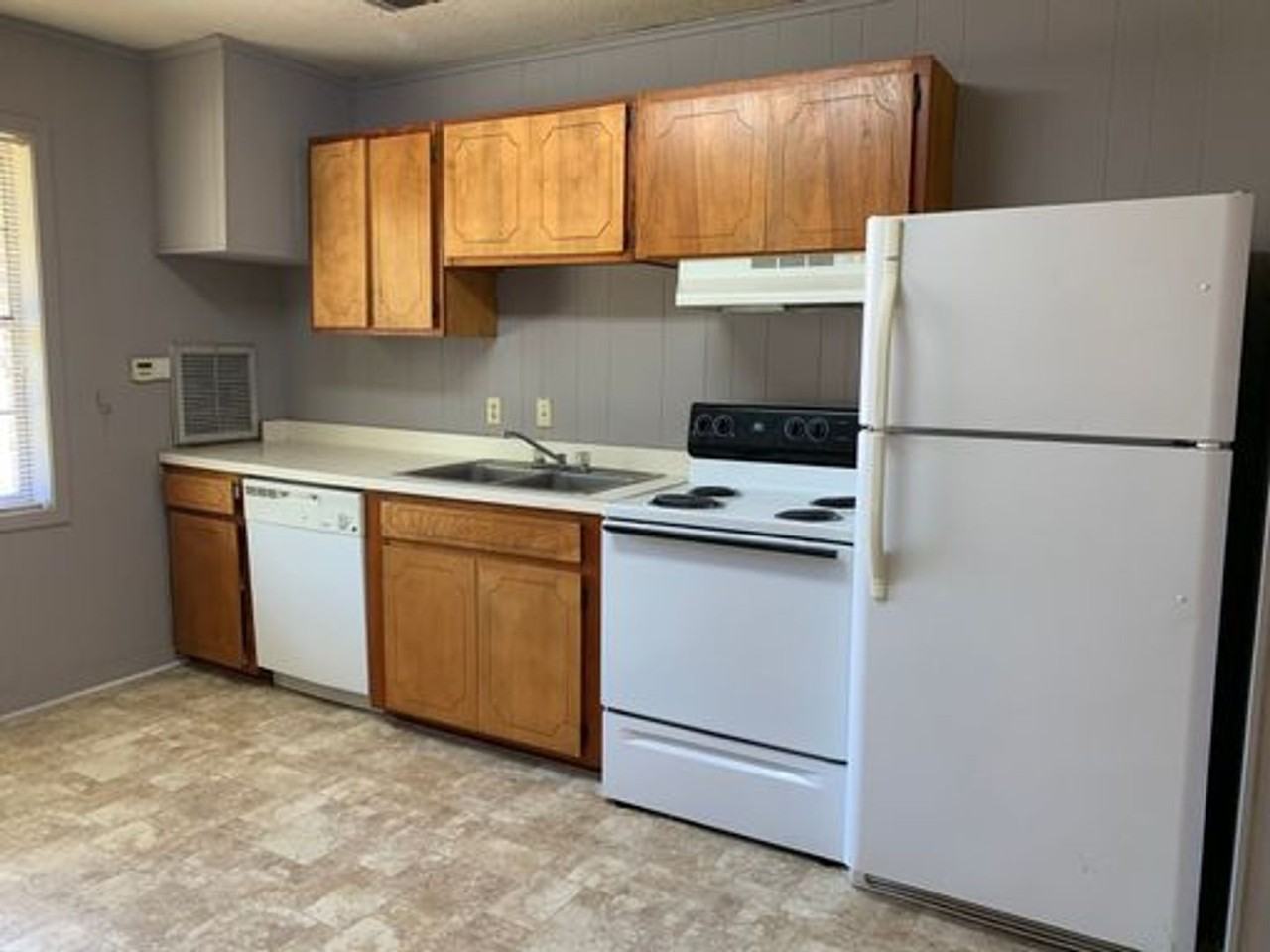 Cedar Pointe Apartments - Photo 2 of 20