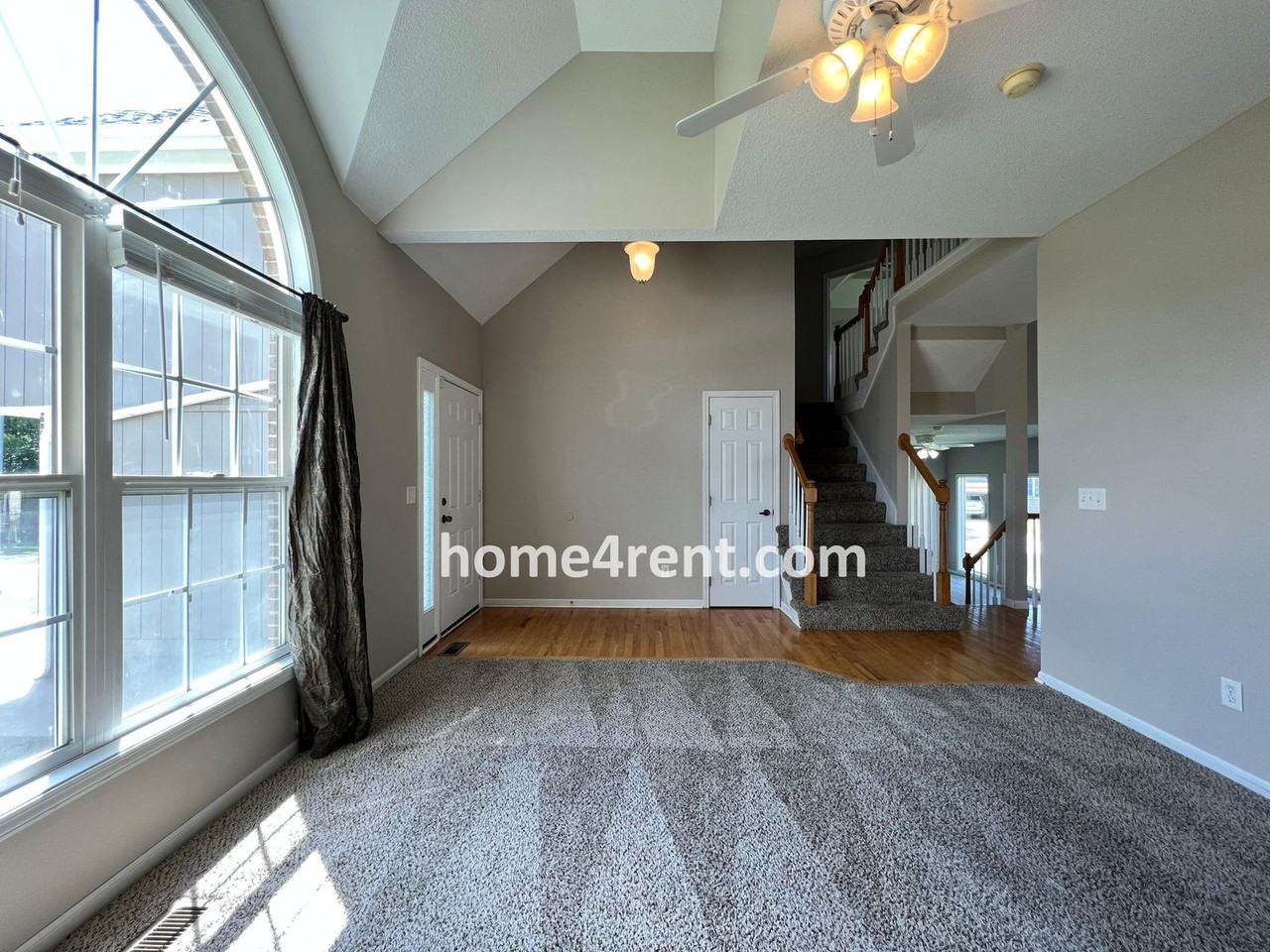 8310 Nw 77th Ter - Photo 6 of 40