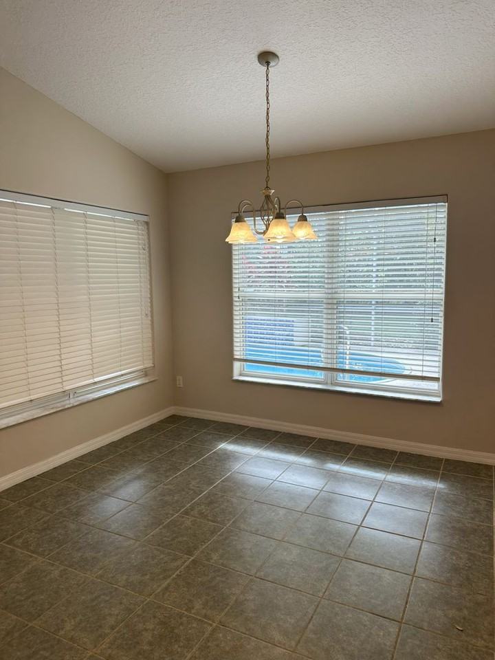 32 Franciscan Ln - Photo 5 of 25