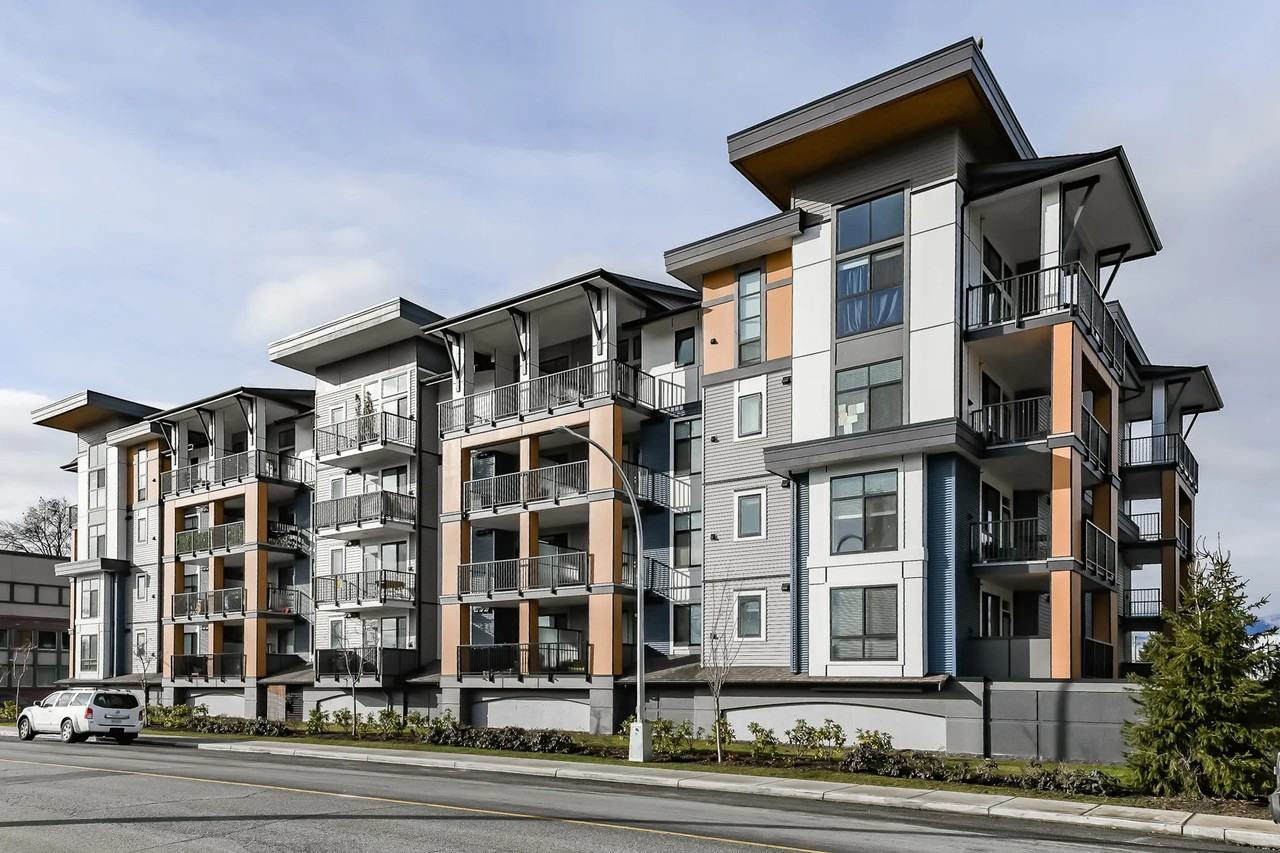 45875 Victoria Avenue #208 - Photo 2 of 8