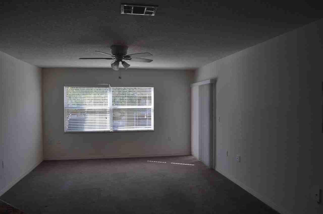 4600 4600 E Moody Blvd 5 J - Photo 5 of 16