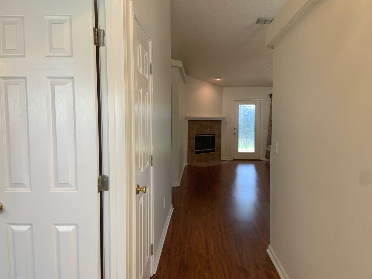 2704 Ian Ct - Photo 3 of 23