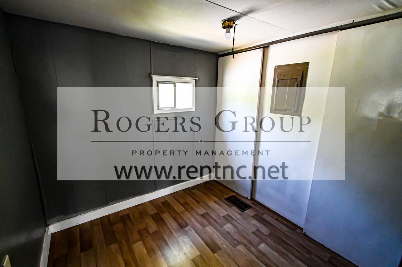 124 Park Dr - Photo 2 of 6