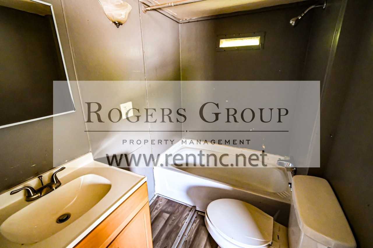 124 Park Dr - Photo 3 of 6