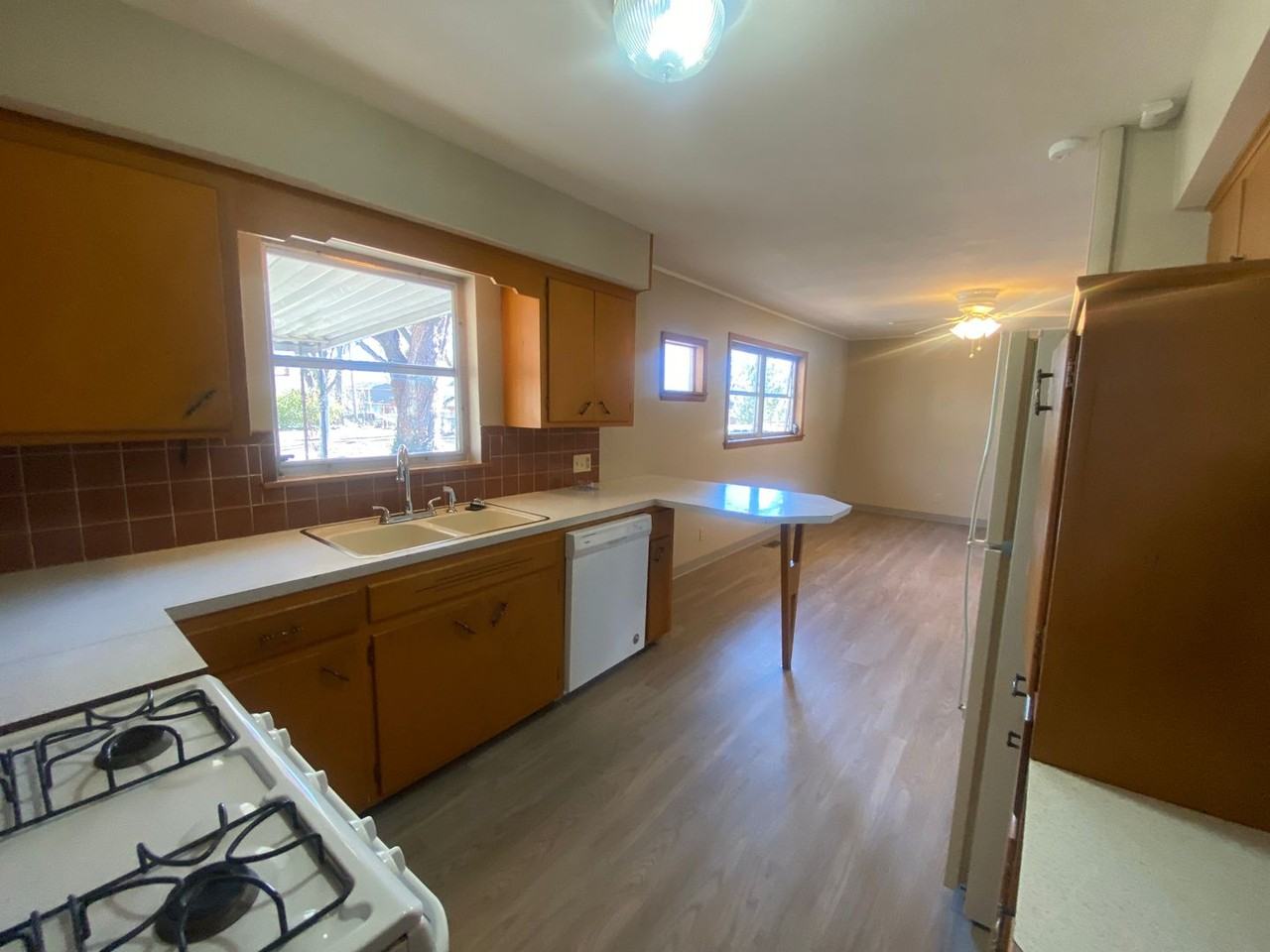 1504 S Barnes Ave - Photo 7 of 19