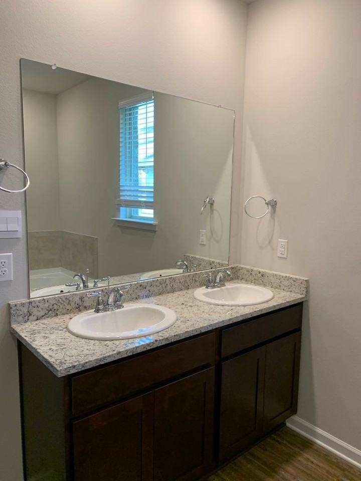 7601 Trailview Dr - Photo 7 of 20