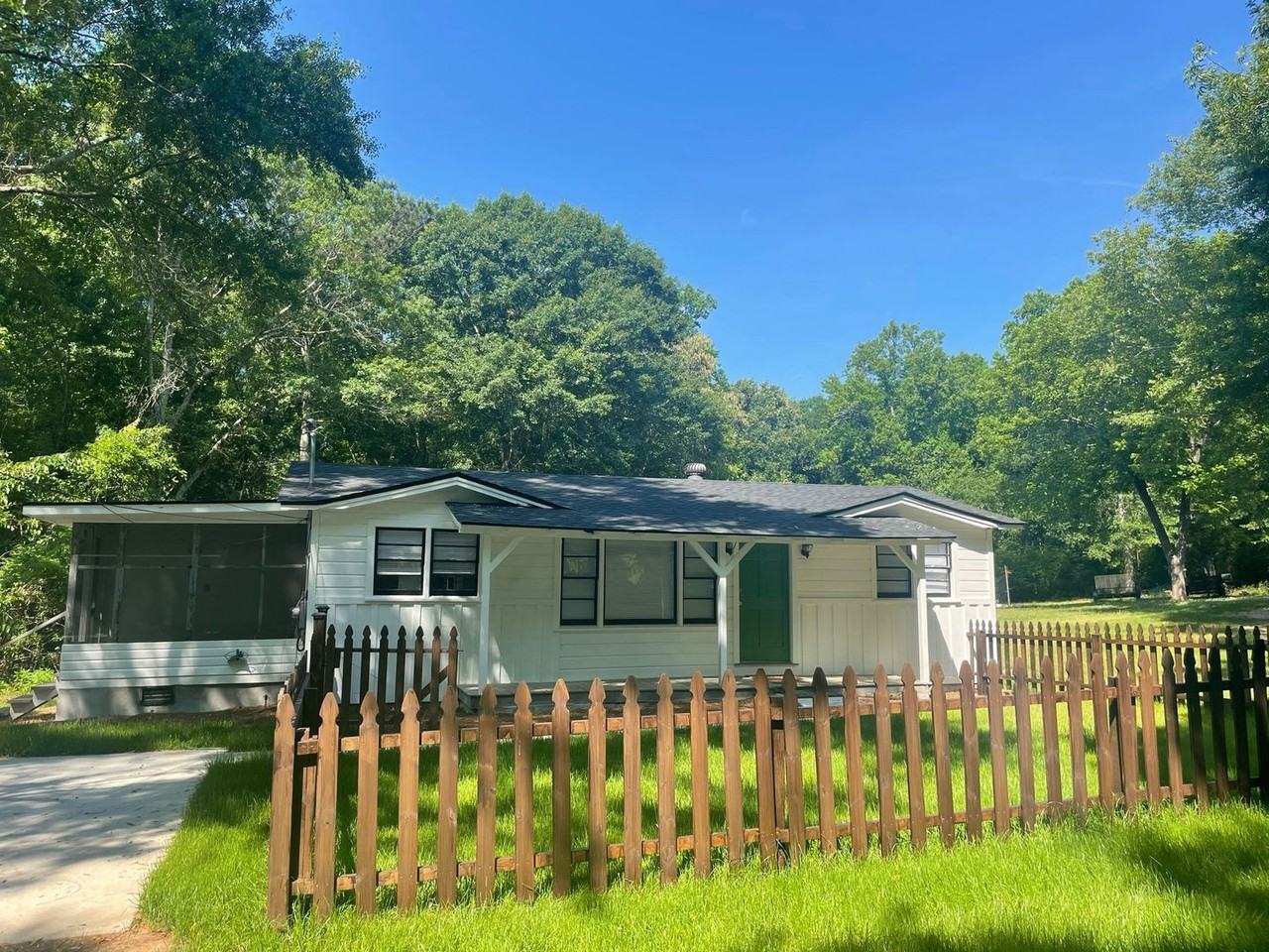 640 Morton Rd - Photo 2 of 25