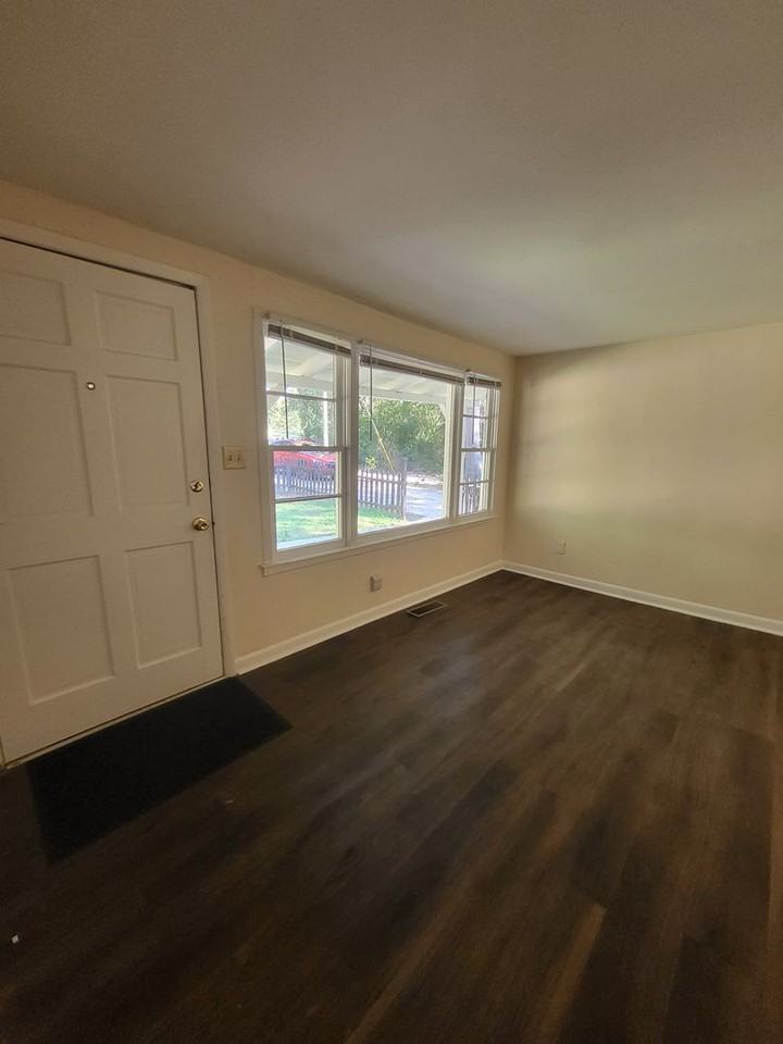 640 Morton Rd - Photo 4 of 25