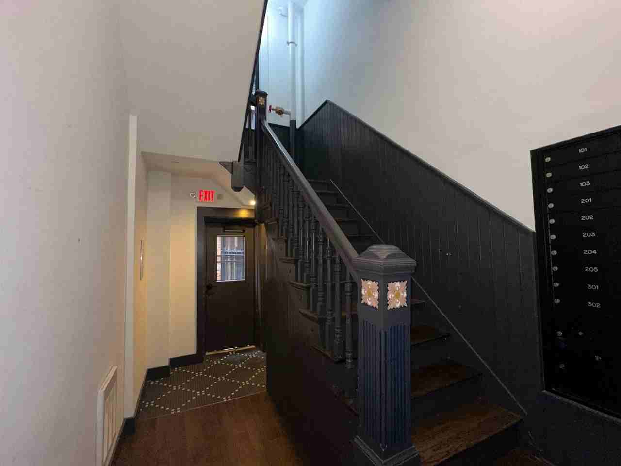 1301-1309 Walnut Street - Photo 4 of 8