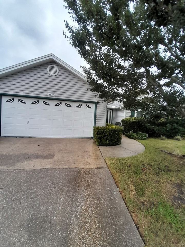 2510 Twin Springs Dr S ##S - Photo 2 of 15