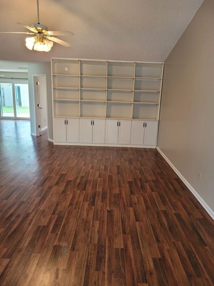 2510 Twin Springs Dr S ##S - Photo 3 of 15