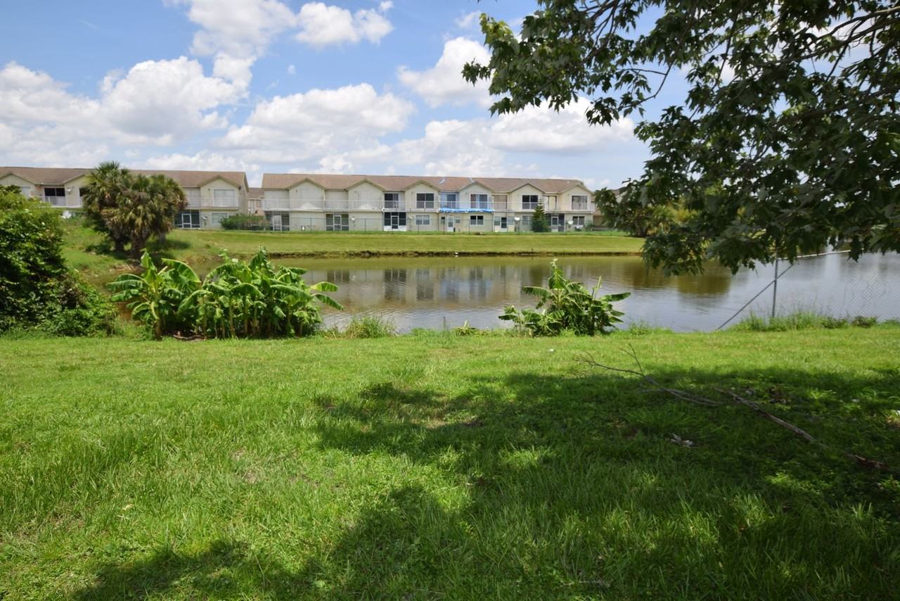 18 Lago Mesa Way - Photo 3 of 17