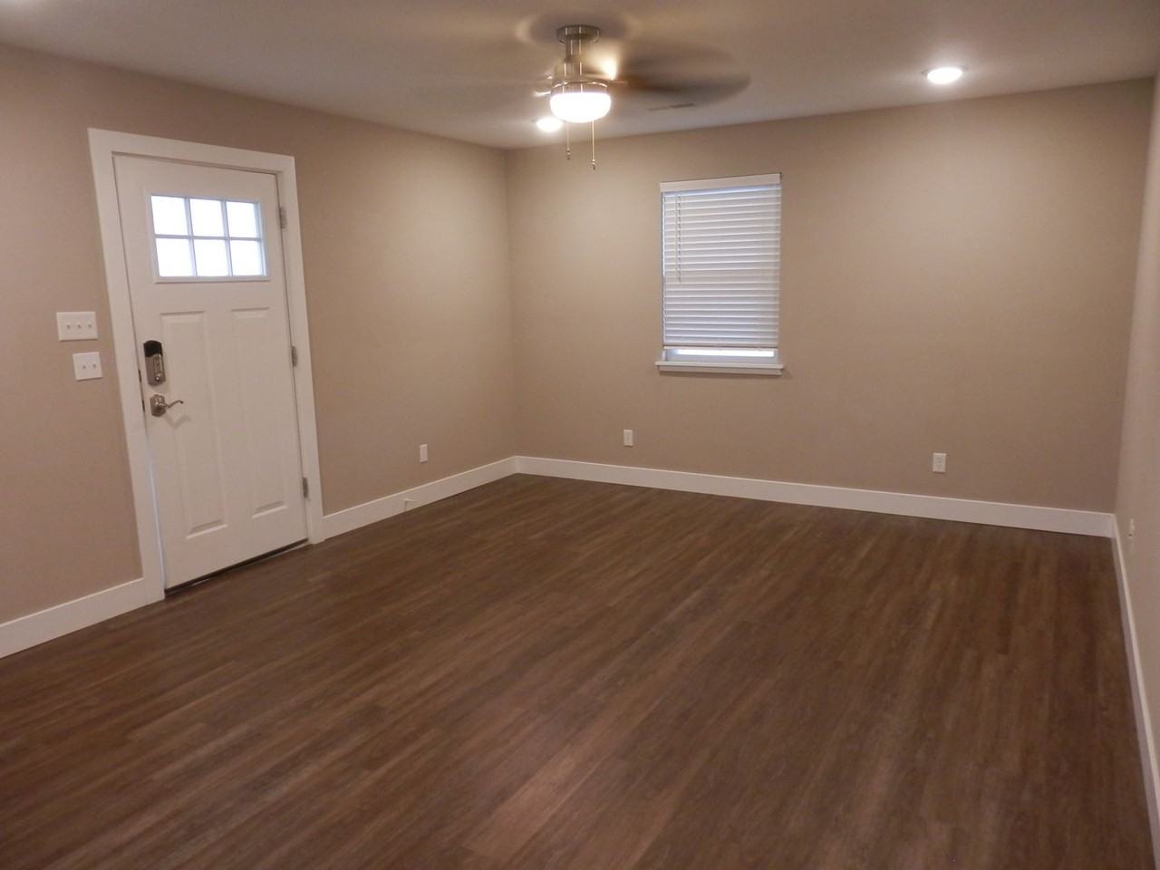 501 Clinkscales Rd - Photo 6 of 32