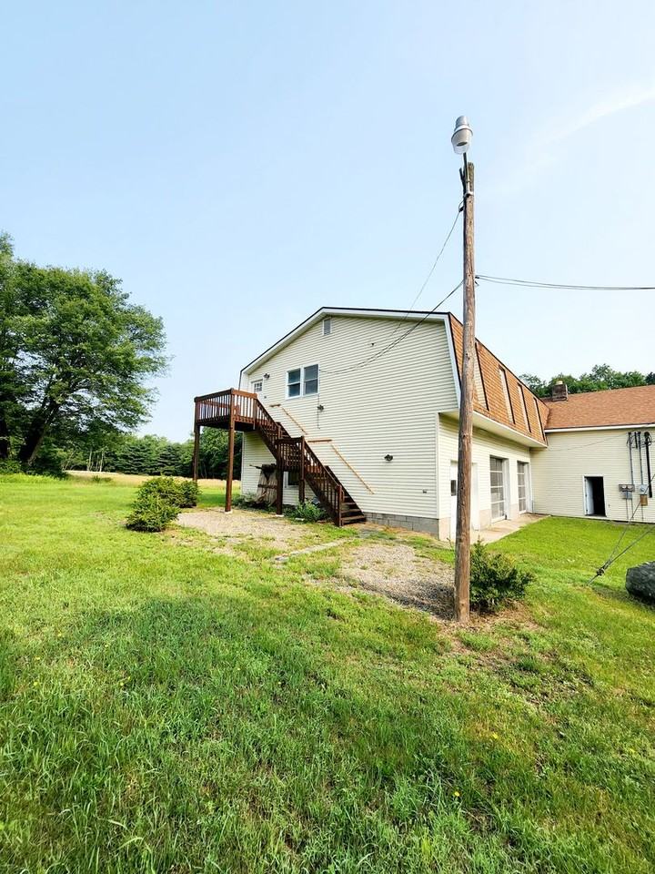 520 Post Hill Rd - Photo 2 of 10
