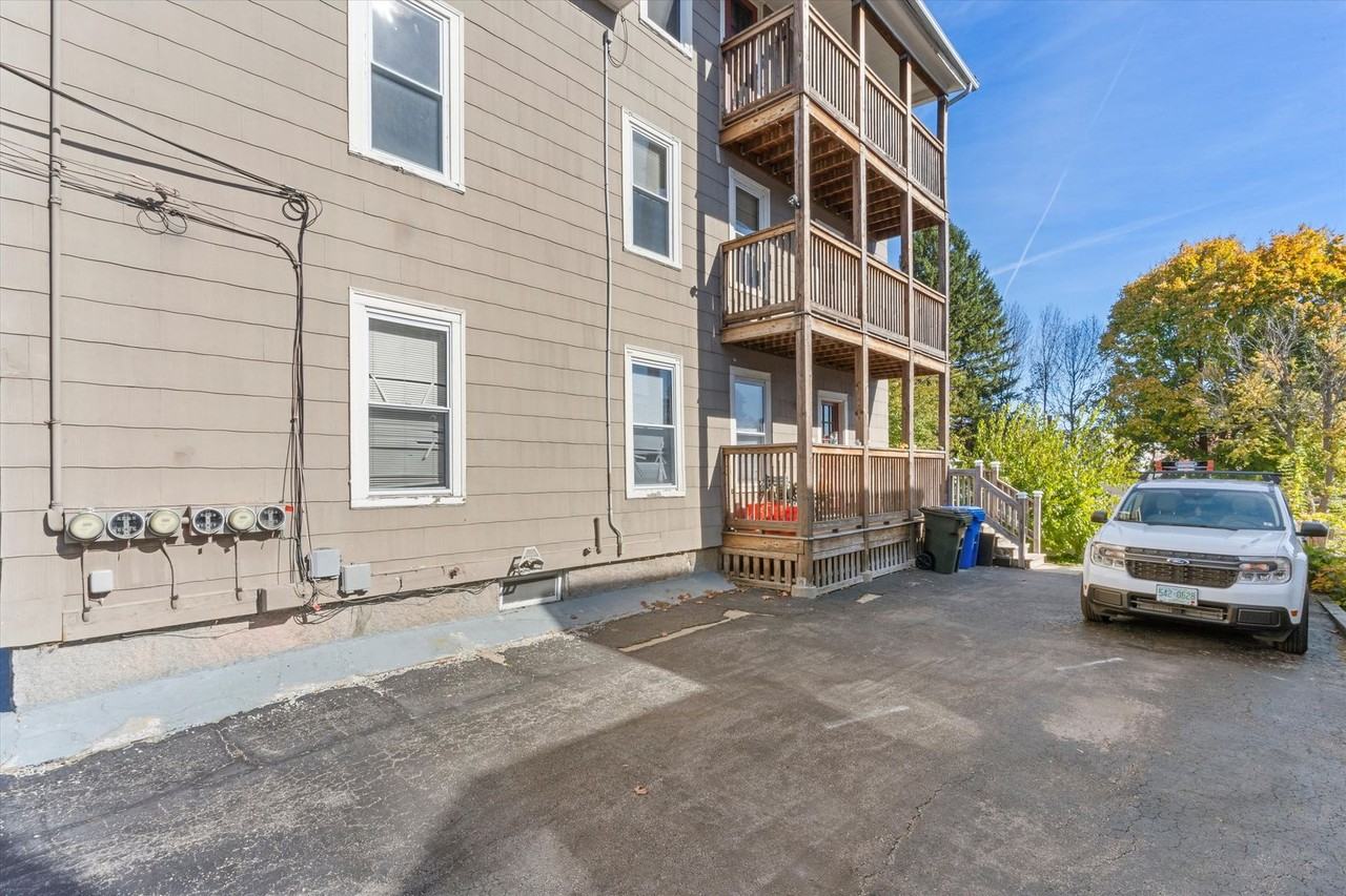 74 Dartmouth Street - Photo 3 of 25