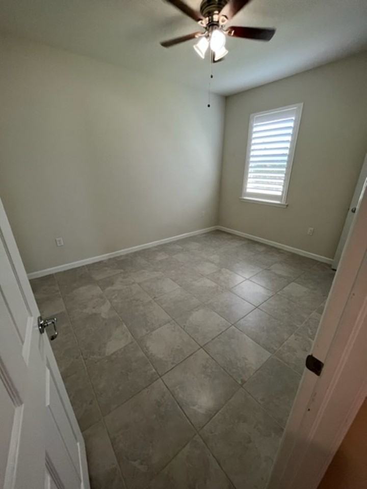 43023 Canon Ct - Photo 7 of 50