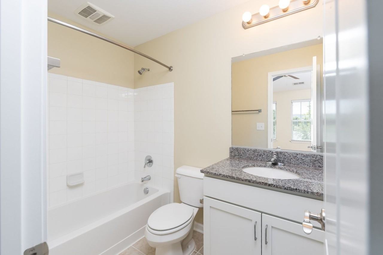 1850 Candlewood Ct #201 - Photo 6 of 23