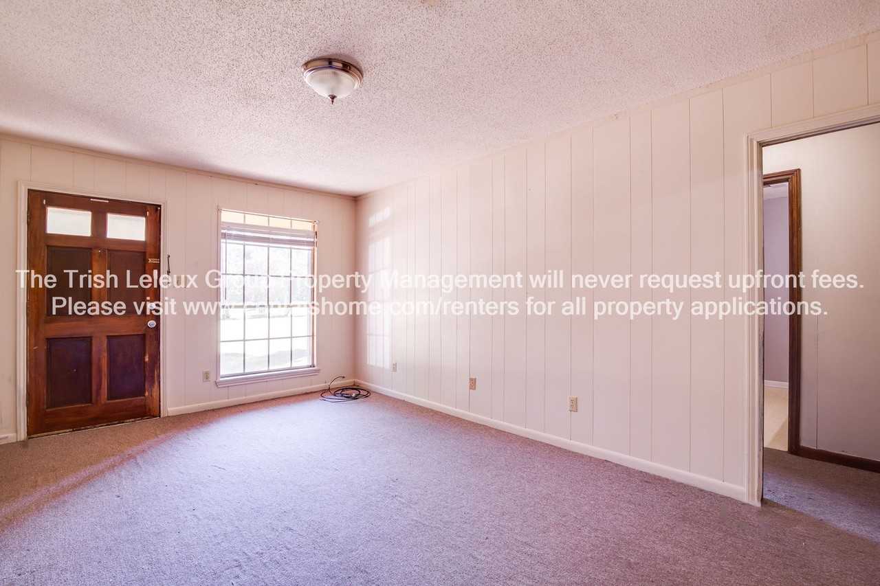 5821G Wanda Trl - Photo 2 of 9