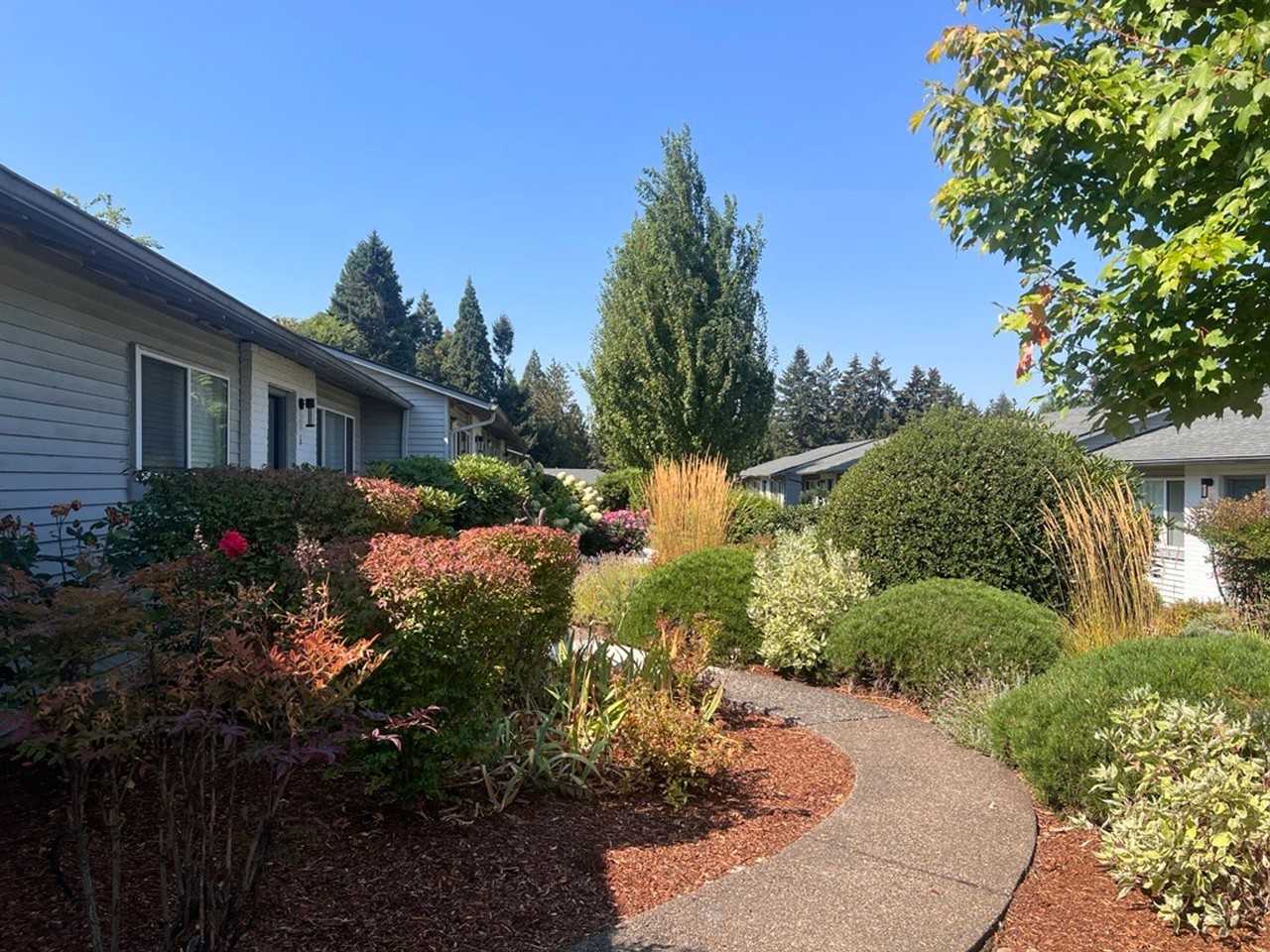 Pleasant Square Apartments - Photo 4 of 4