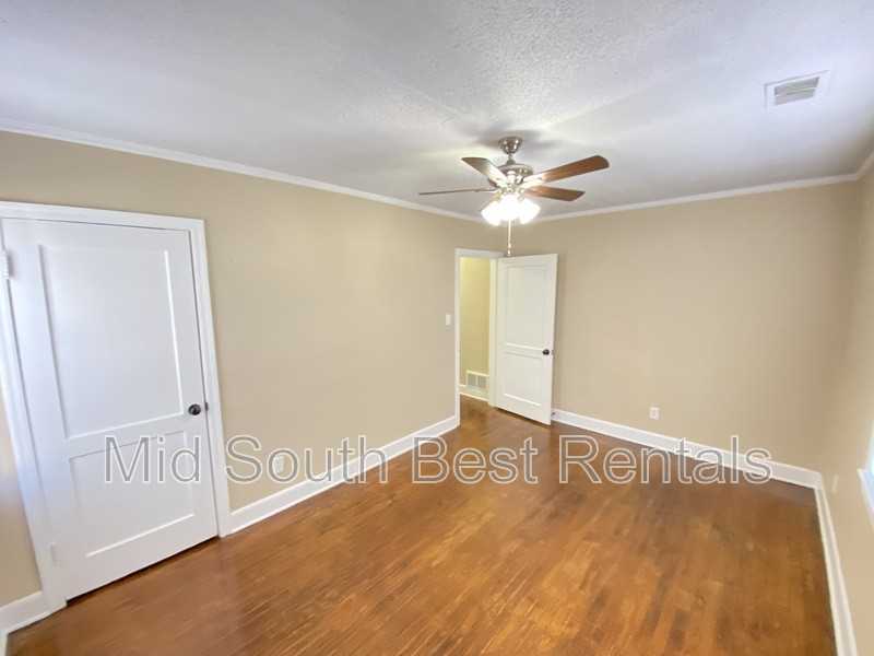 1050 E Shankman Cir - Photo 5 of 12