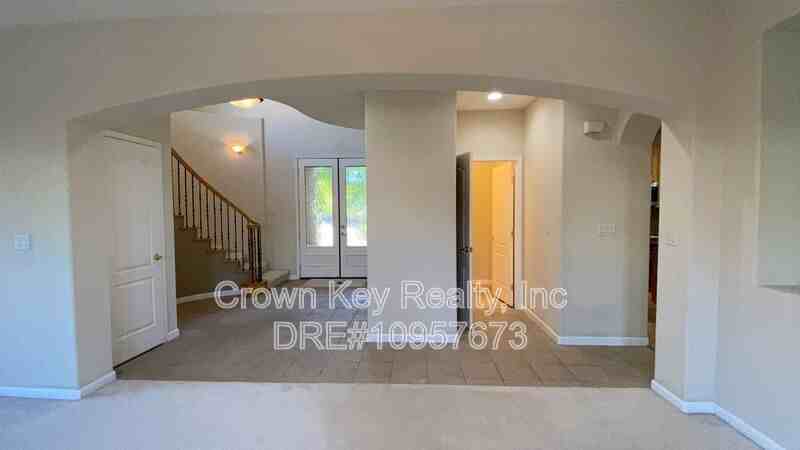 1343 Olivia Ct - Photo 3 of 42