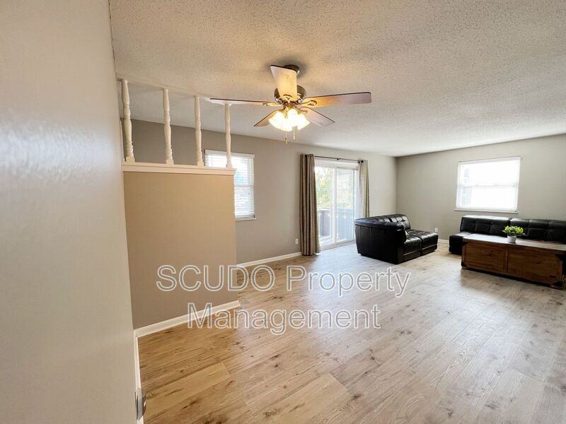 6202 Robinson St #3 - Photo 2 of 14