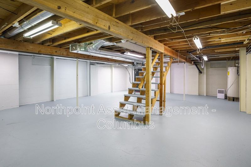 6401 Wheeler Rd - Photo 2 of 38