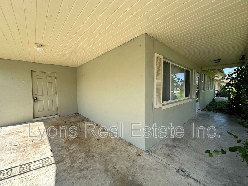 4754 West Dr - Photo 2 of 19