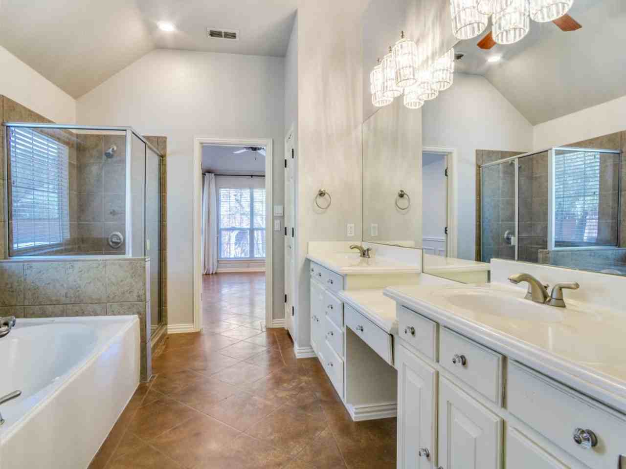 214 Mockingbird Ln - Photo 4 of 40