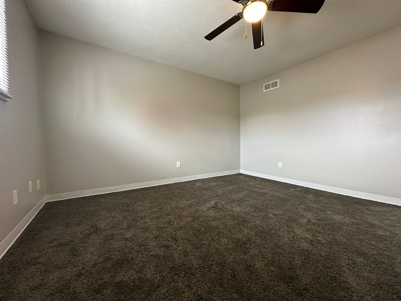 1513 Woods Ave - Photo 7 of 22