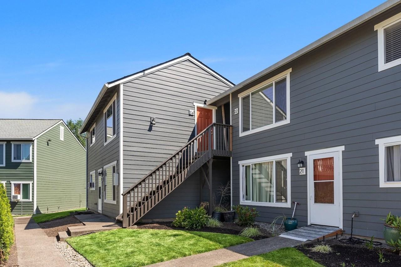 Echo Glen - Photo 4 of 32