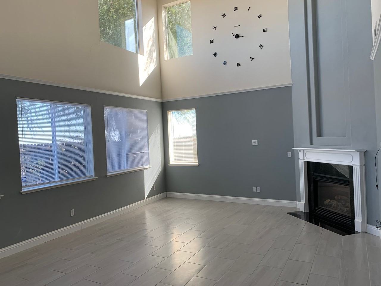 1421 Jake Creek Dr - Photo 3 of 17