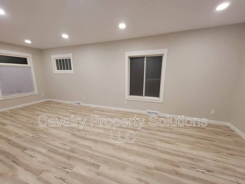 1318 Baxter Ave - Photo 3 of 42