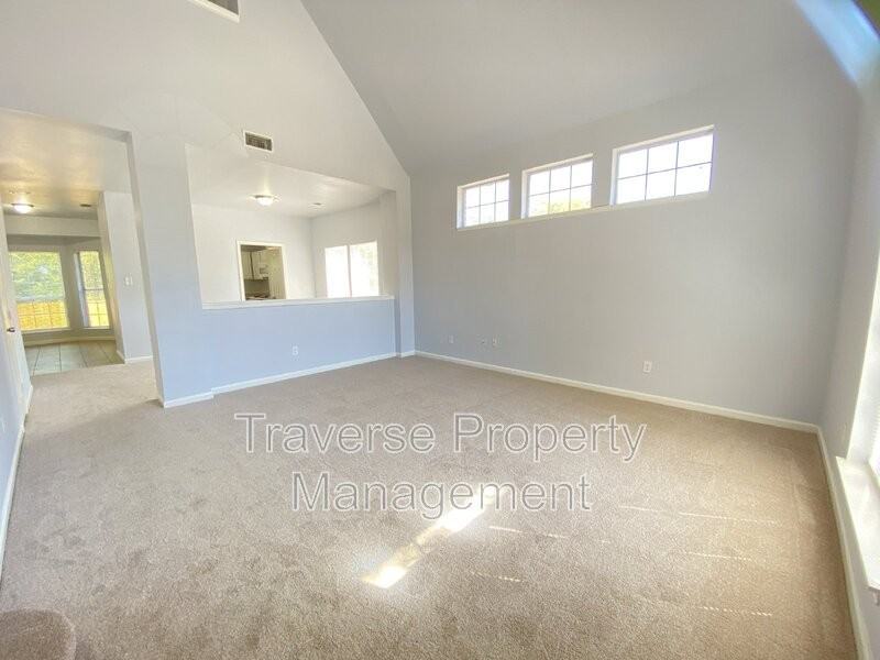 903 Freshwood Ct - Photo 6 of 44