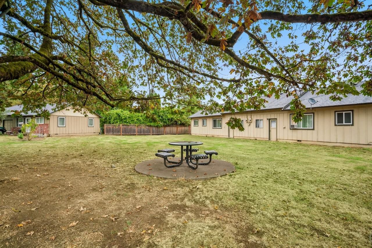 Cottonwood Apartments - Photo 5 of 5