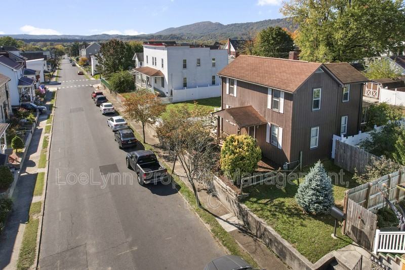 41 South St - Photo 4 of 31