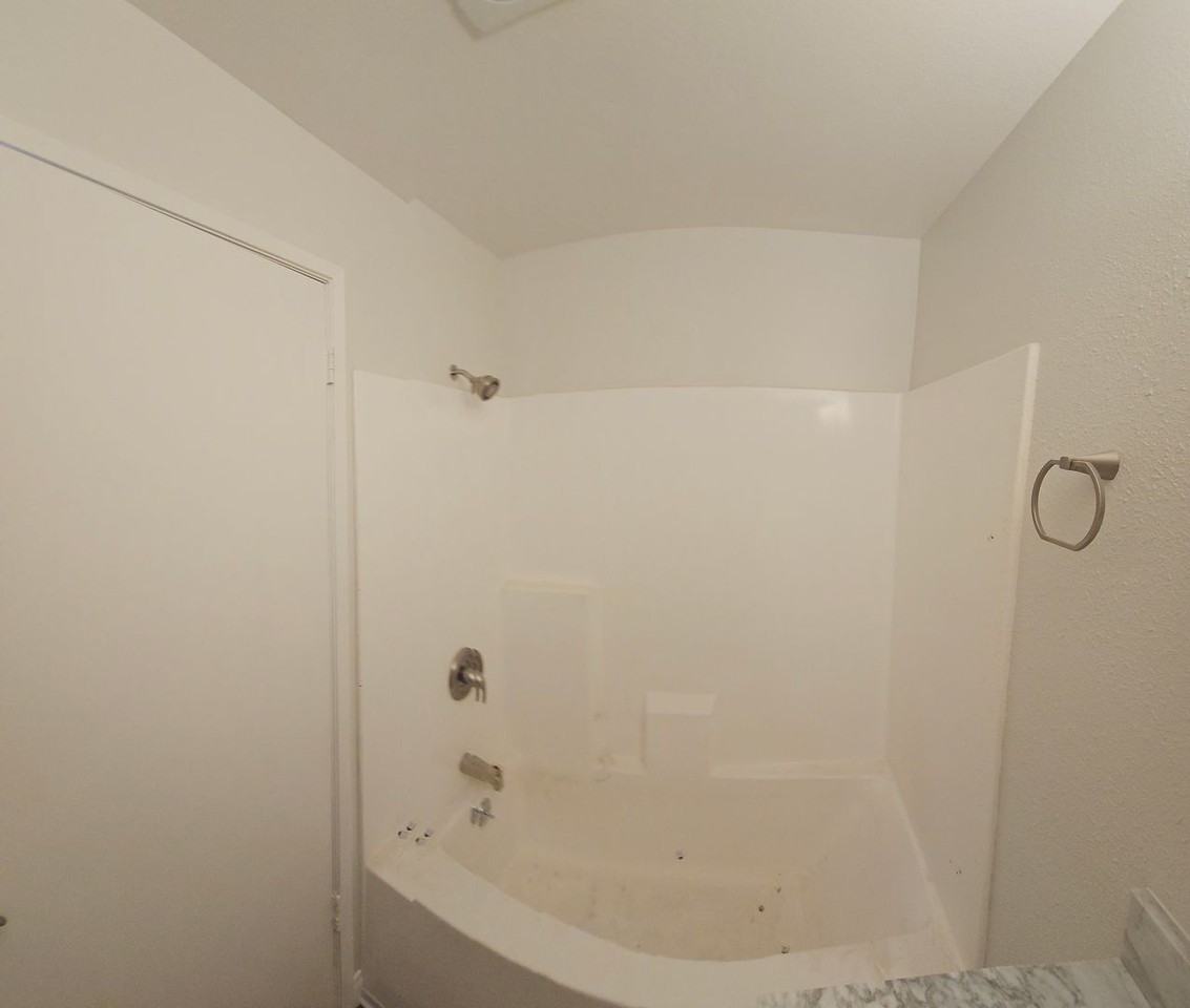 Georgia Regency Senior Apartments - Photo 5 of 9