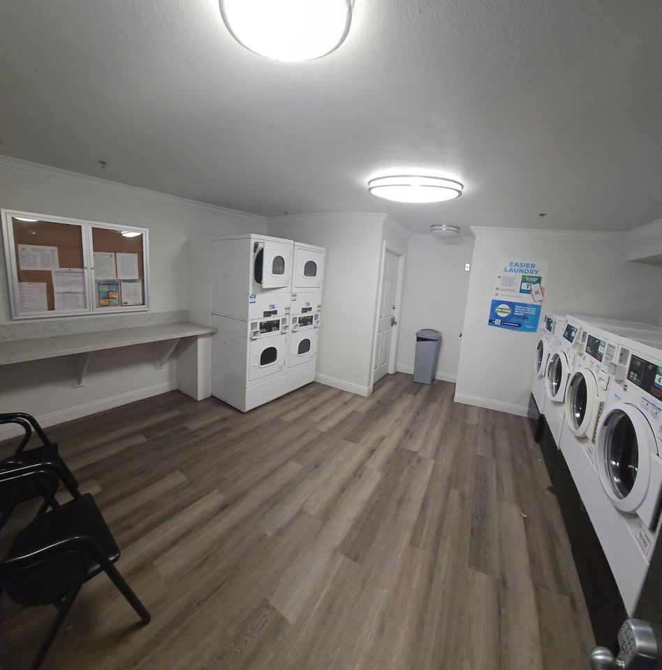 Georgia Regency Senior Apartments - Photo 7 of 9