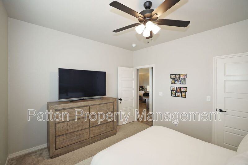 8809 Flatrock Ter - Photo 3 of 49